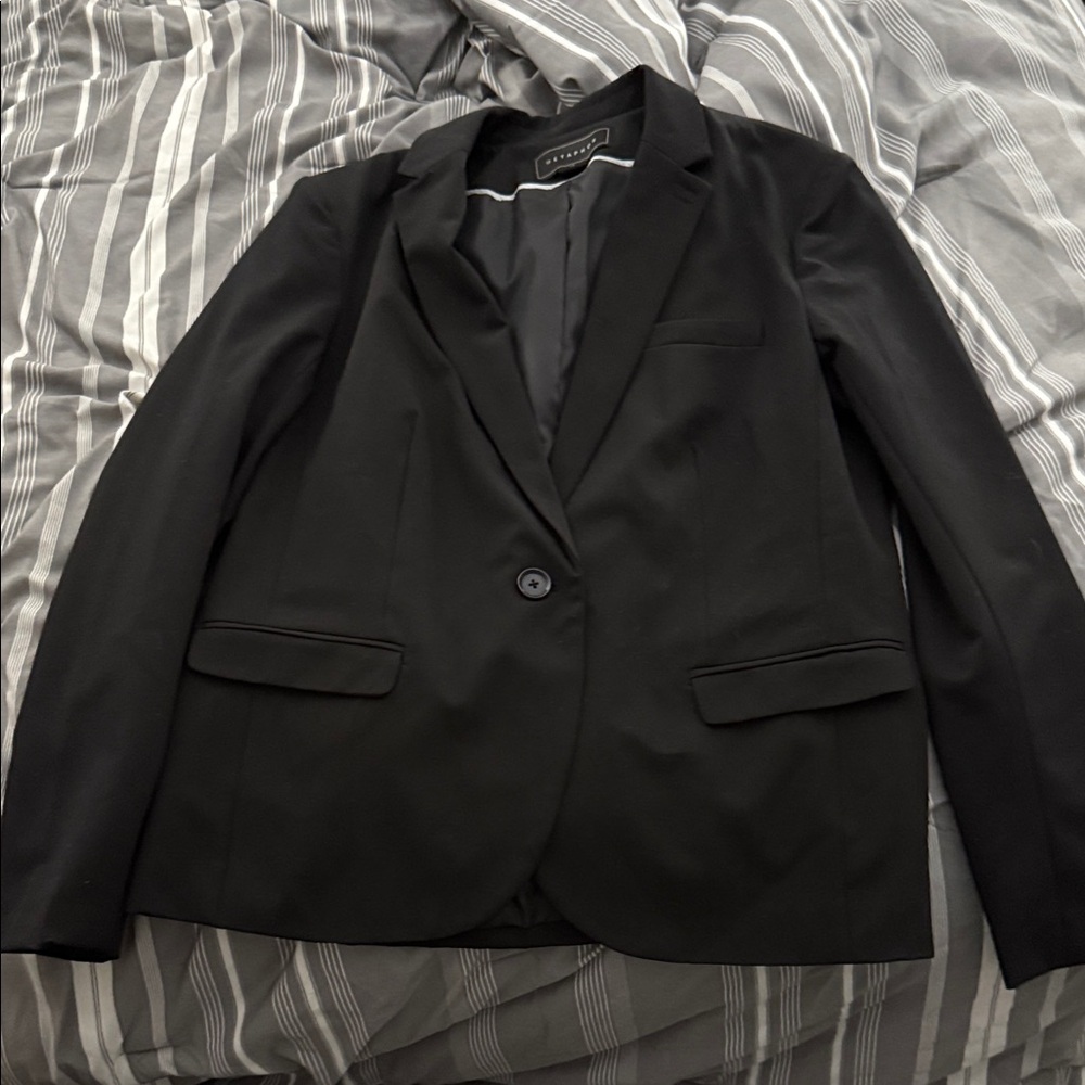 Metaphor Elegant Black Blazer.